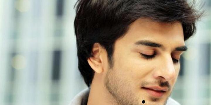 Với nam giới, có thể thấy vị trí dưới cằm mọc nốt ruồi nhiều hơn nữ giới. Vậy, nốt ruồi ở cằm nam giới này nói lên điều gì? | Tử Vi Cổ Học