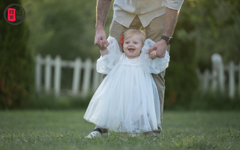 Một cái tên tích cực là khởi đầu cho sự tự tin và lạc quan – nền tảng cho tương lai vững chắc của bé