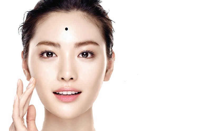 20 vị trí nốt ruồi may mắn của phụ nữ 5 tran 2002