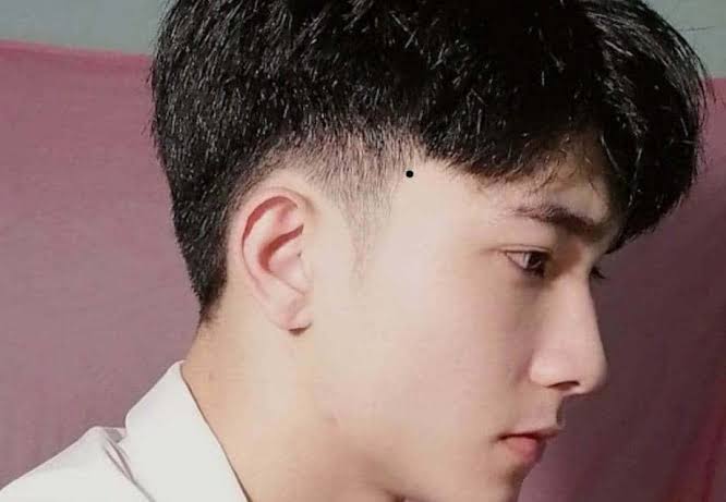Nốt ruồi trên trán báo hiệu vận mệnh sướng khổ? 3 images 3 1