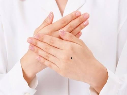 Tướng bàn tay trái báo hiệu cuộc sống giàu sang 3 images 6