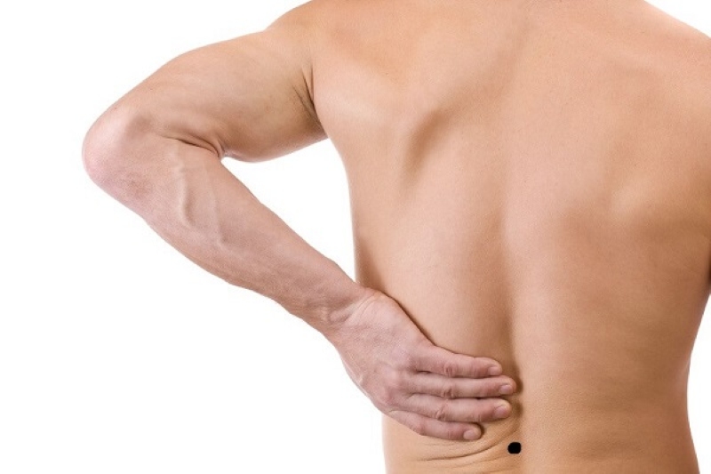 Ý nghĩa nốt ruồi ở lưng đàn ông 4 not ruoi o lung dan ong