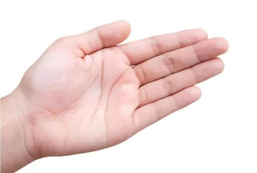 Xem bói đường chỉ tay giàu có – dấu hiệu nhận biết bàn tay phú quý 4 z8013771492508 d6d22ab0c6de680ad0a0a0d25d6ce1e9